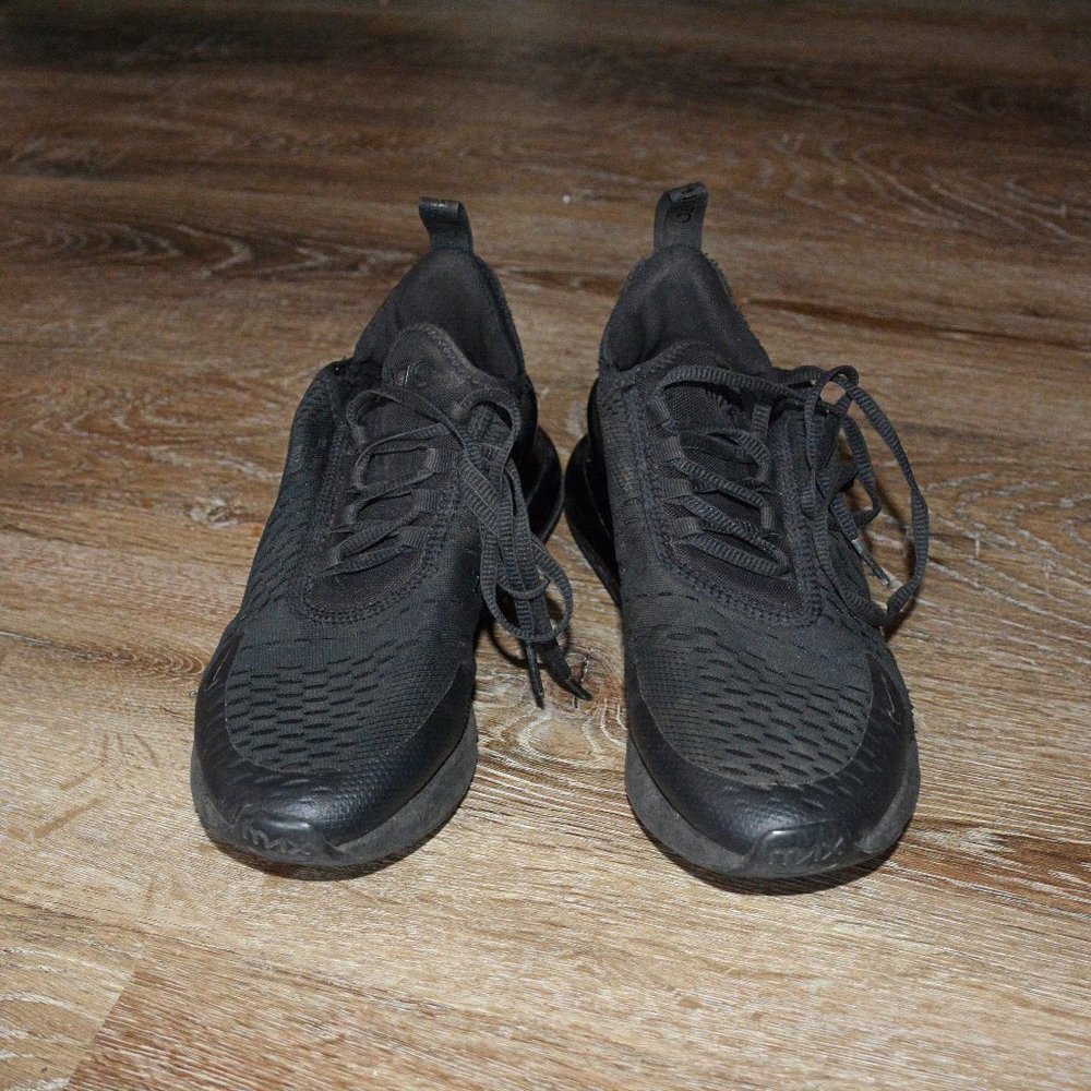 Black Nike Air Max 270 tennis shoes 6Y x Women's 7.5 sneakers